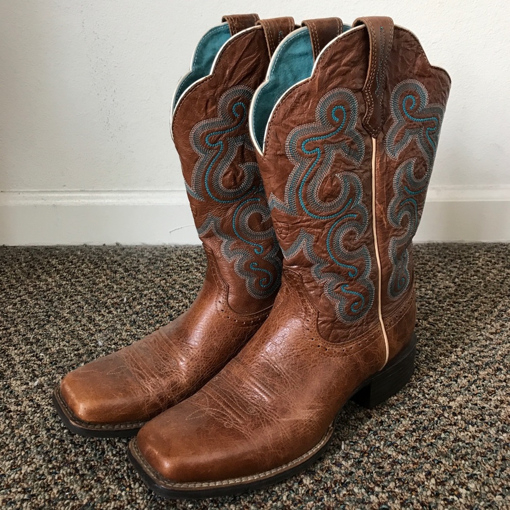 Women’s Ariat Boots!